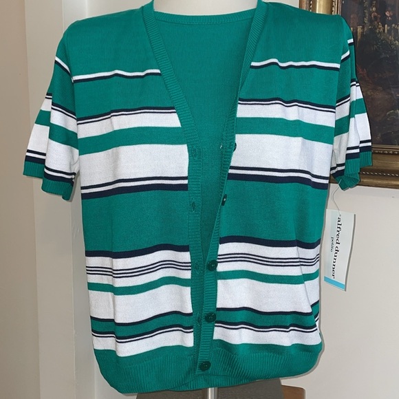 NWT Alfred Dunner Short Sleeve Sweater.  Large Petite. - Picture 14 of 14